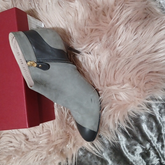 2 GrayTone Booties  size 10 - Picture 4 of 7